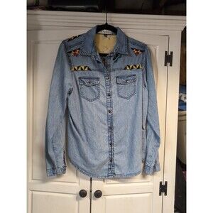 Montana Co. Denim Shirt Women Large Blue Aztec Embroidered Western Cowgirl Snap
